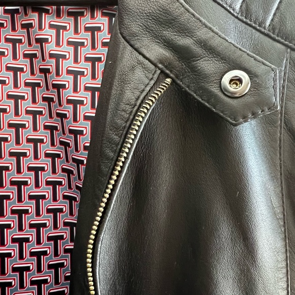 TED BAKER MEN’S REG. FIT BLACK LEATHER JACKET- SIZE 4- NEW - Picture 8 of 9